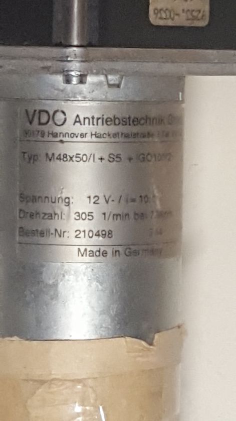 vdo_m48x50_12_v_dc_motor_101_attetellel6.jpg vdo_m48x50_12_v_dc_motor_101_attetellel6.jpg
